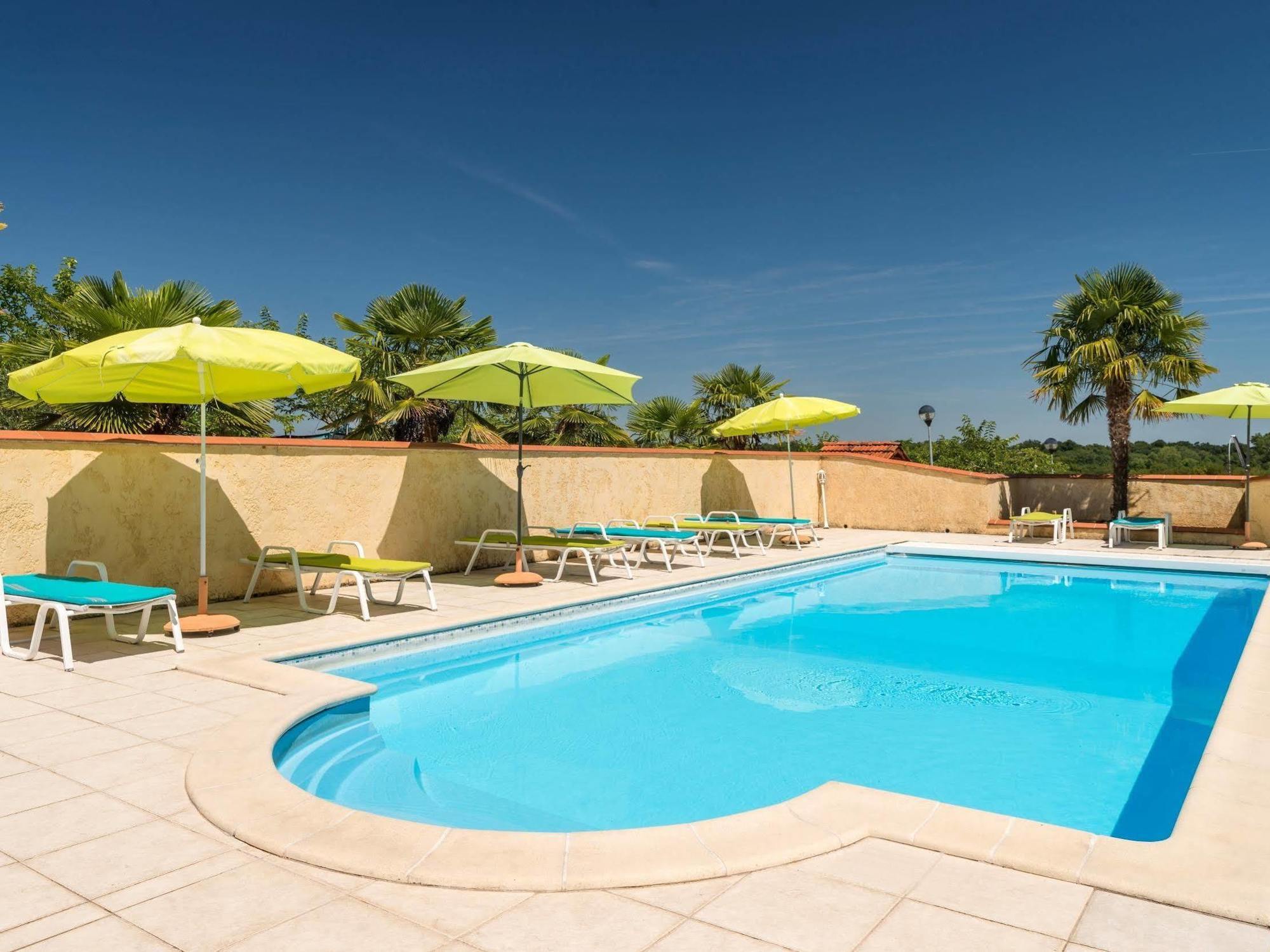 Logis Hotel L'Adourable Auberge Soublecause Buitenkant foto