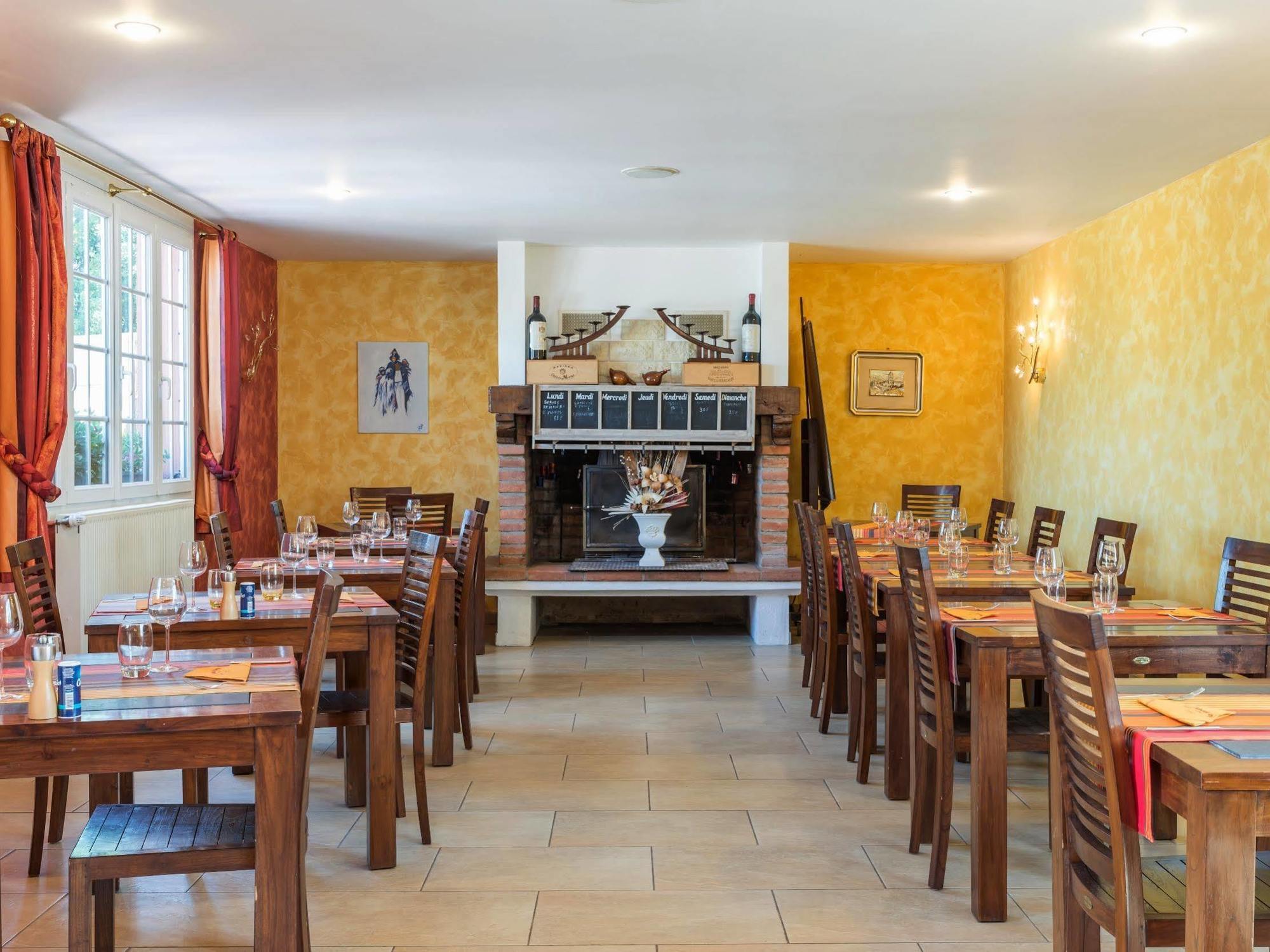 Logis Hotel L'Adourable Auberge Soublecause Buitenkant foto